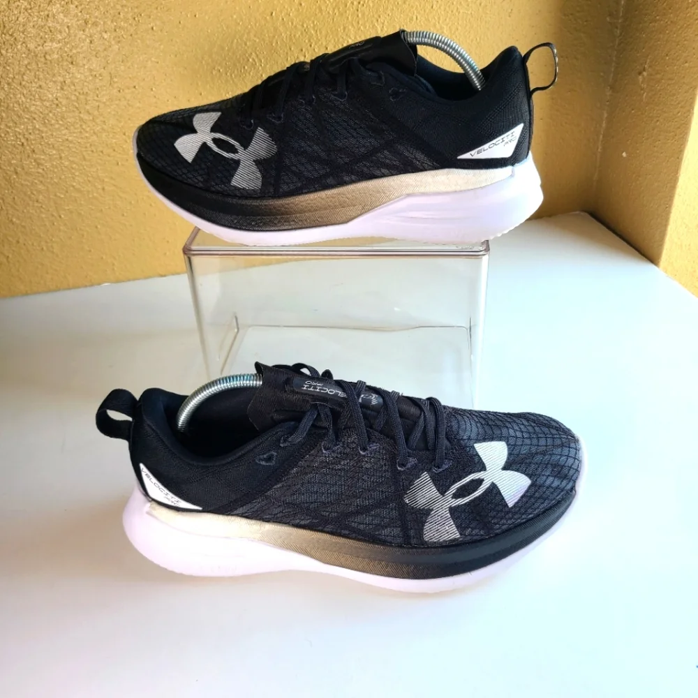 Under Armour Velociti Elite 2 Running Black Carbon Plated Racing Men size 11.5